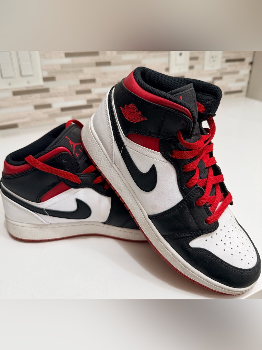 Jordan Kids Sneakers in Black, White & Red US 7Y